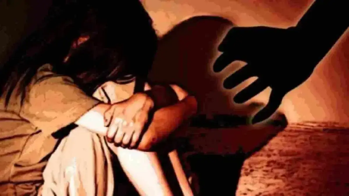 47 KM का सफर, चलती स्लीपर बस में नाबालिग से गैंगरेप… दिल्ली पुलिस ने दाखिल की 400 पन्नों की चार्जशीट