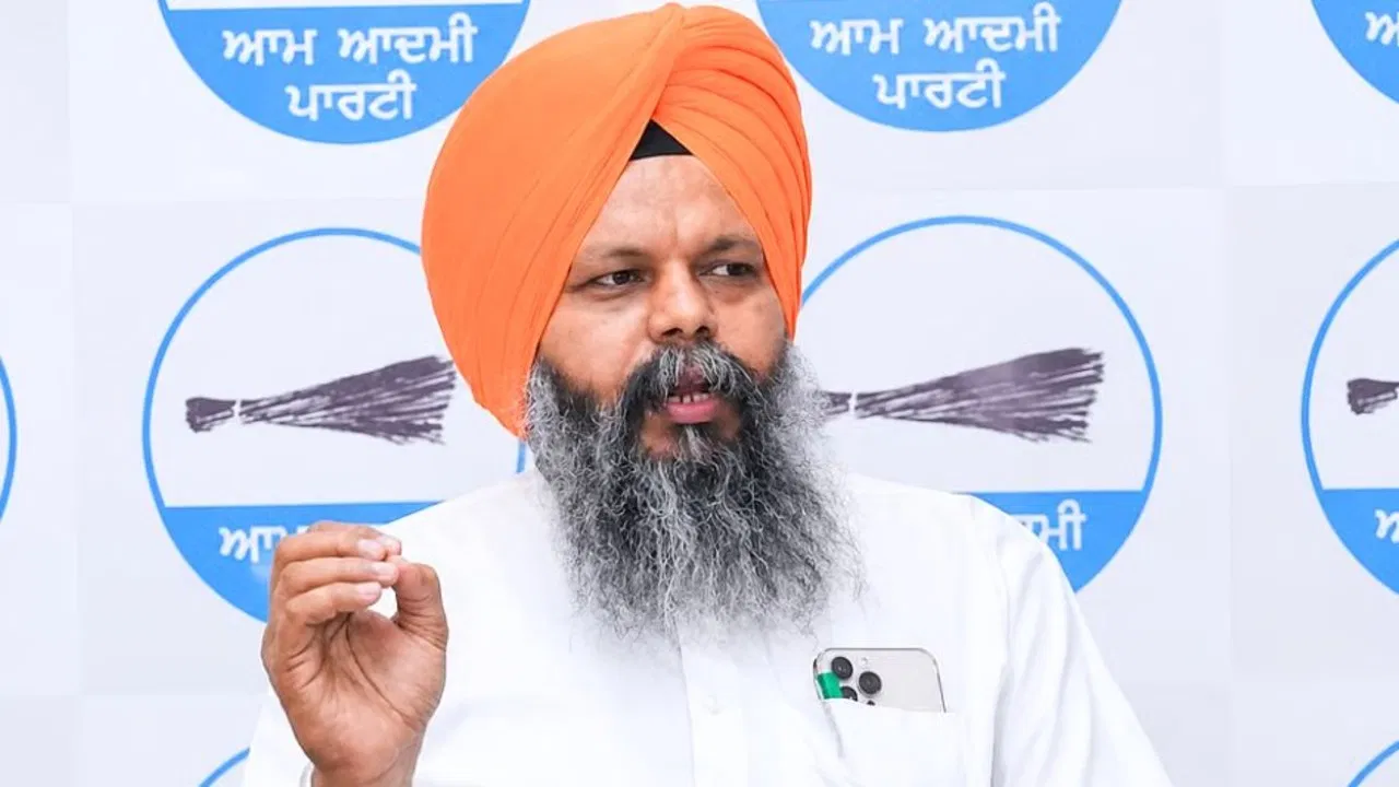 AAP विधायक मनविंदर सिंह ग्यासपुरा को अकाल तख्त ने ‘तनखैया’ घोषित, सिख संस्थाओं पर आपत्तिजनक टिप्पणी का मामला