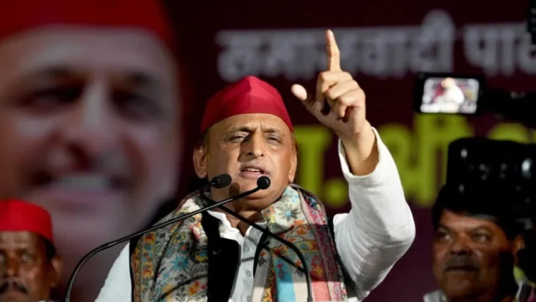अखिलेश यादव का अयोध्या दौरा: हनुमानगढ़ी, भागवत कथा, राम मंदिर नहीं