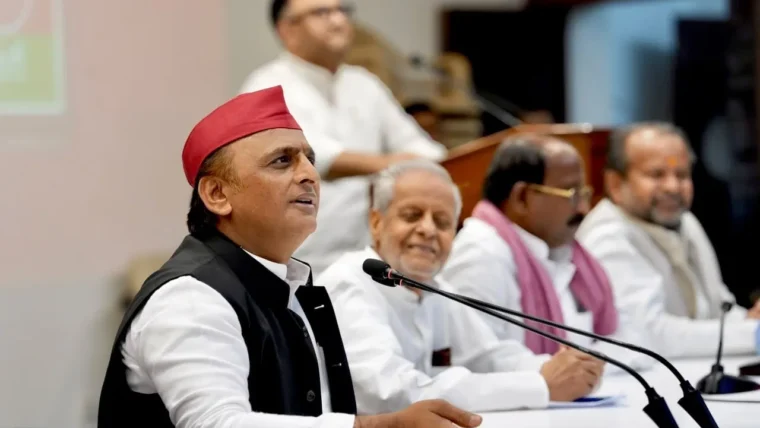 अखिलेश यादव ने AI रावण वीडियो पर तीखा प्रहार, कहा‑ असली महाभारत यूपी से शुरू