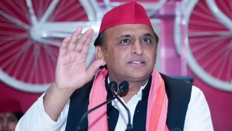 अखिलेश यादव ने SIR में धांधली के आरोपों पर बीजेपी और चुनाव आयोग को किया कड़ा निशाना