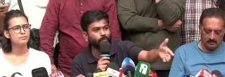 अभिजीत दिपके ने तिरंगा मार्च प्रतिबंध पर सरकार की आलोचना की