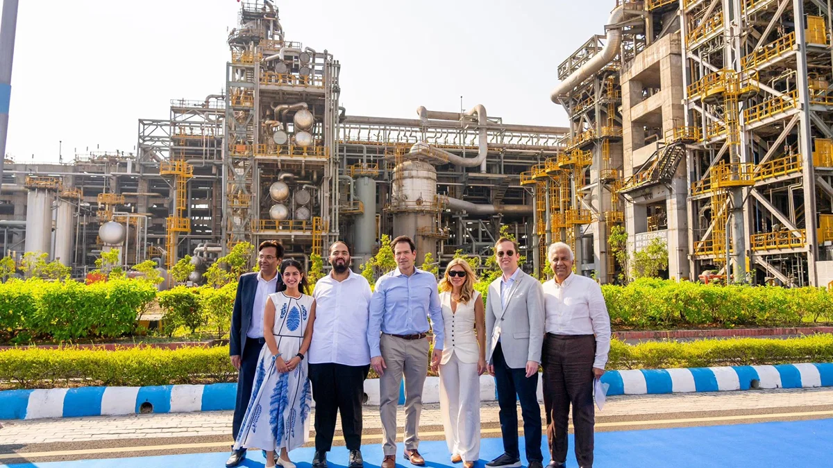 अमेरिकी विदेश मंत्री मार्को रुबियो का जामनगर दौरा, रिलायंस रिफाइनरी में भारत-अमेरिका ऊर्जा सहयोग की संभावनाएँ