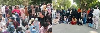 अलीगढ़ मुस्लिम यूनिवर्सिटी में छात्र संघ चुनाव की मांग पर 17 दिन का विरोध प्रदर्शन