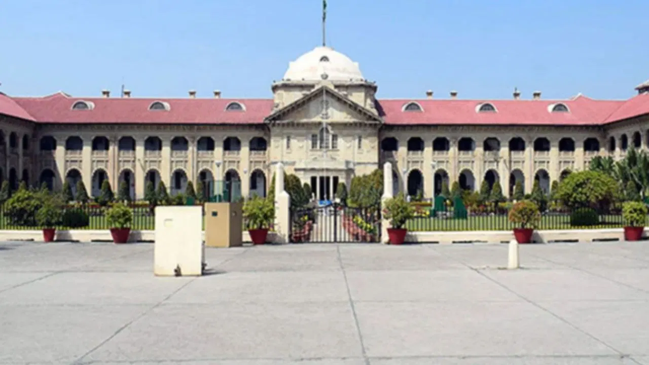 इलाहाबाद हाईकोर्ट ने यूपी के 35 जनपदों में जिला जजों का किया तबादला