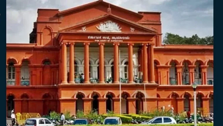 कर्नाटक हाईकोर्ट ने एससी‑एसटी आरक्षण बढ़ाने को असांविधानिक करार दिया