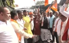 खरगे के बयान पर भाजपा ने देशभर में विरोध प्रदर्शन किए