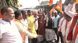 खरगे के बयान पर भाजपा ने देशभर में विरोध प्रदर्शन किए