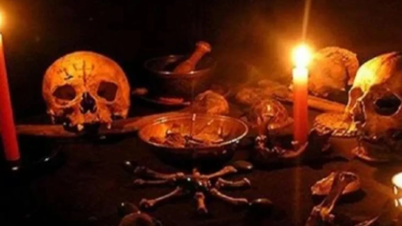 छत्तीसगढ़ के बालोद में टोनही कहकर महिला पर झाड़-फूंक और तांत्रिकों की मदद से प्रताड़ना
