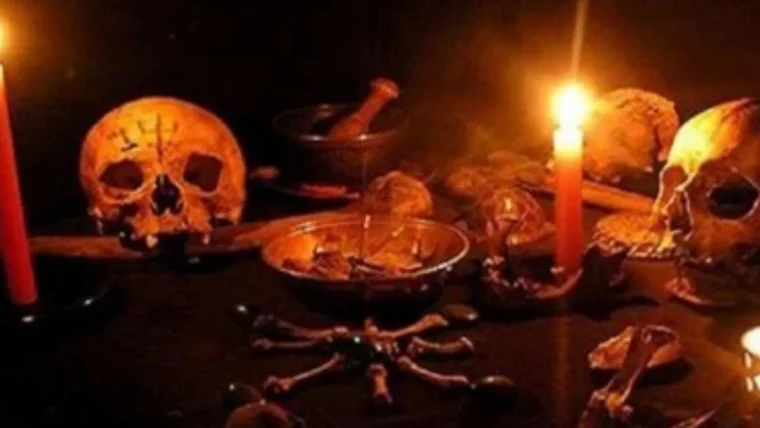 छत्तीसगढ़ के बालोद में टोनही कहकर महिला पर झाड़-फूंक और तांत्रिकों की मदद से प्रताड़ना