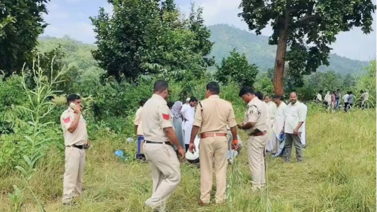 छत्तीसगढ़ बलरामपुर में वसीम अंसारी की सिर-धड़ हत्या का मामला सुलझा, महिला‑पति को गिरफ्तार