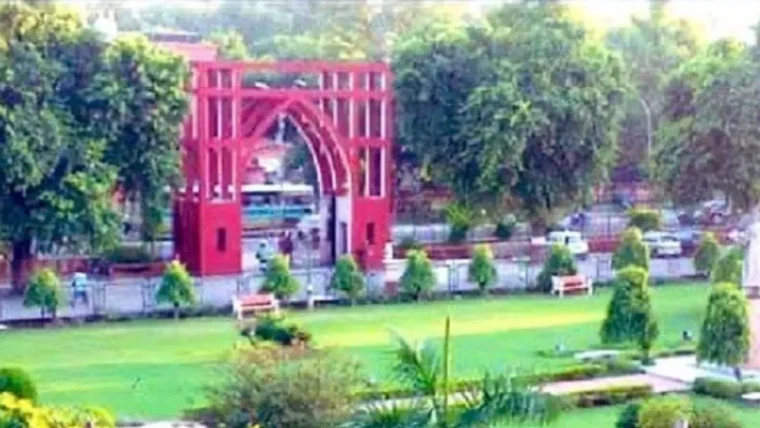 जामिया में छात्रसंघ चुनाव बहाली के लिए 7 सदस्यीय कमेटी गठित, भूख हड़ताल जारी