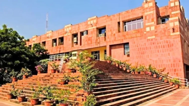 जेएनयू में ‘फ्री उमर खालिद’ और ‘लॉन्ग लिव नक्सल’ के नारे: एबीवीपी ने जताई तीखी आपत्ति
