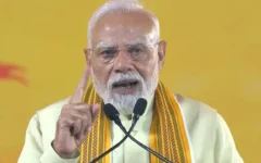 दिल्ली दशहरा समारोह में पीएम मोदी ने कहा: समाज को बांटने वाले ही देश के दुश्मन