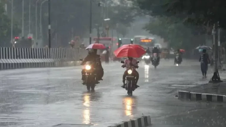 दिल्ली में फिर बारिश, यूपी‑बंगाल तक अलर्ट: मॉनसून की वापसी का संकेत