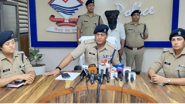 देहरादून में 300 रुपये की मजदूरी विवाद में त्रिपल मर्डर, प्लंबर राजकुमार को गिरफ्तार