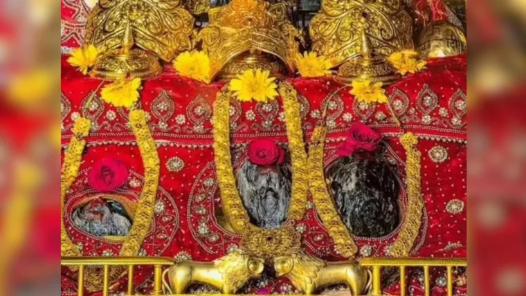 नवरात्र से पहले वैष्णो देवी मंदिर में भव्य सजावट, सुरक्षा व्यवस्था को बढ़ाया गया