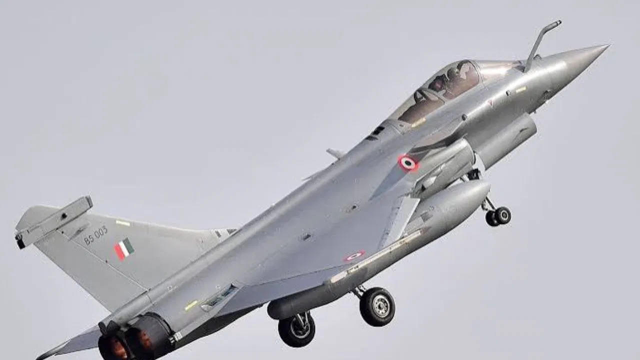 नेवी ने गोवा में राफेल M का ट्रायल शुरू किया, INS विक्रांत के साथ संगतता की जाँच