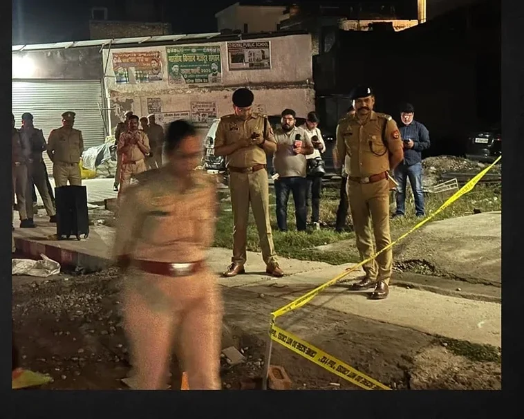 पीलीभीत में रामलीला मेला कमेटी के विवाद में फायरिंग, तीन लोगों की मौत