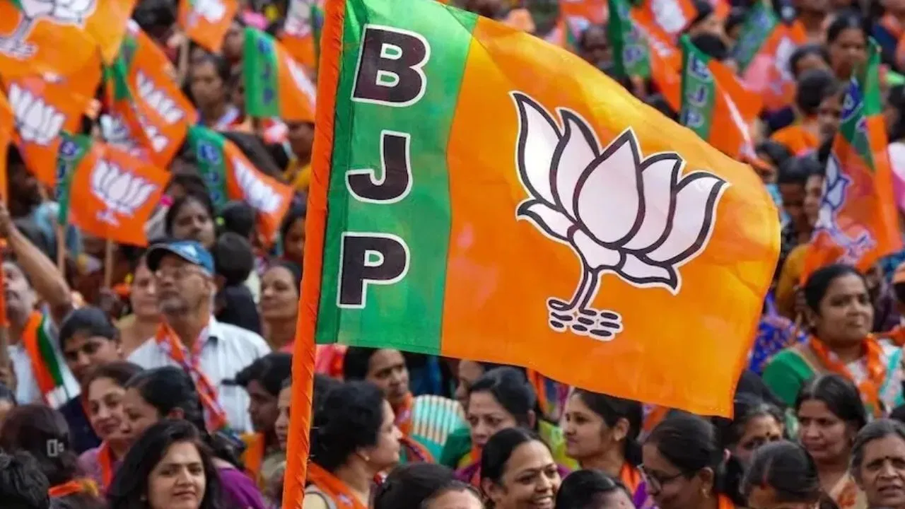 बीजेपी राष्ट्रीय युवा मोर्चा की नई टीम का ऐलान, यूपी के निखिल मणि तिवारी को मिला राष्ट्रीय उपाध्यक्ष पद