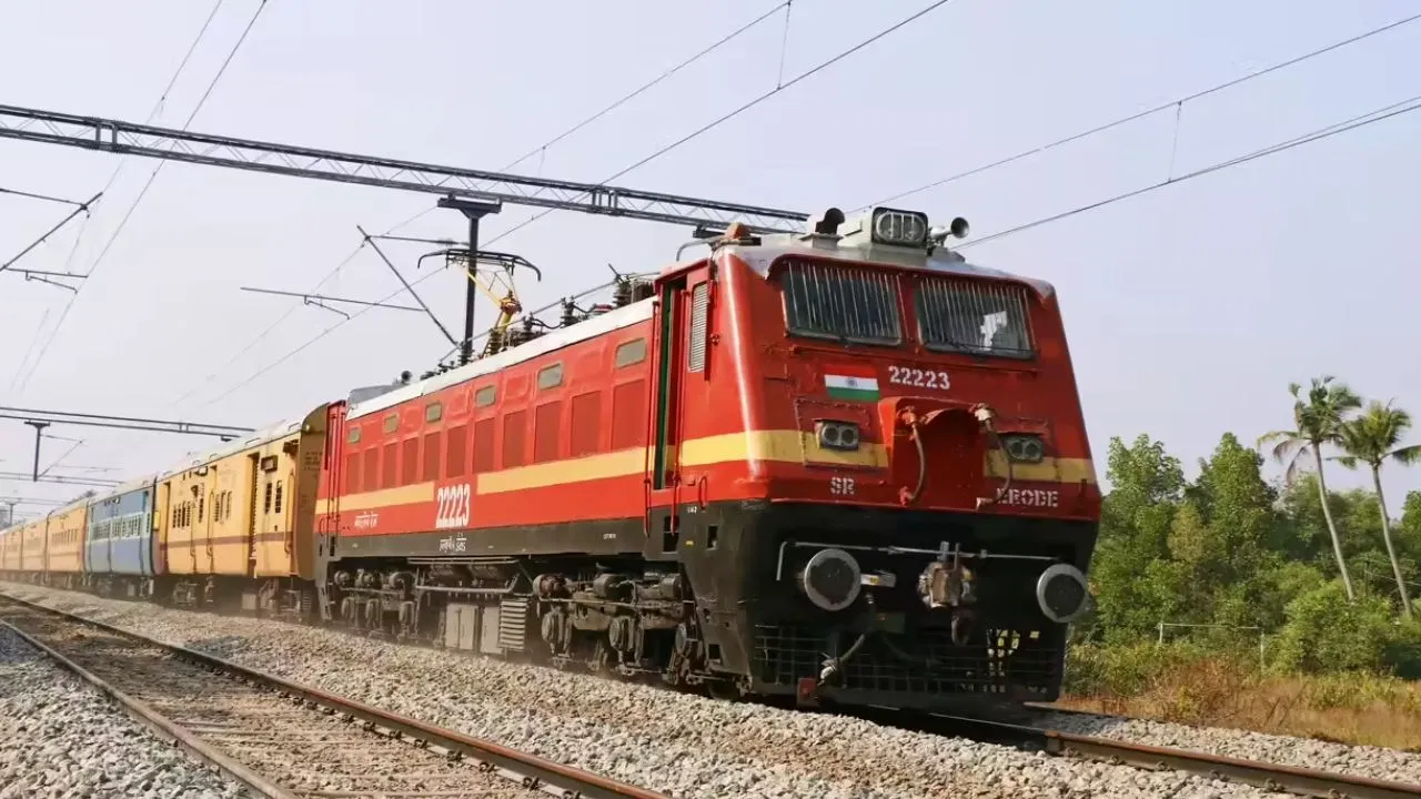 भारतीय रेलवे ने 1.18 लाख खोए सामान में से 98% वापस किए, दैनिक 107 वस्तुएँ मिलें मालिकों को