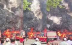 मुंबई के BEST अणिक डिपो में लगी भीषण आग, 10 नई AC CNG बसें जलकर खाक