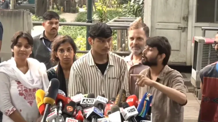 राहुल गांधी ने CEC ज्ञानेश कुमार के खिलाफ NSUI कार्यकर्ताओं की पिटाई का मुद्दा उठाया