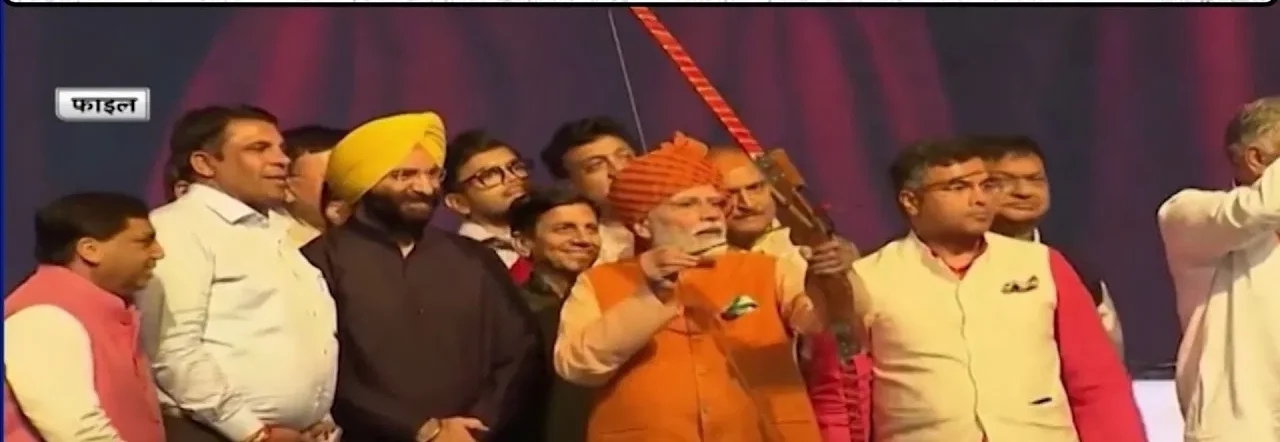 विजयादशमी पर देशभर में धूम, पीएम मोदी ने दी देशवासियों को शुभकामनाएं