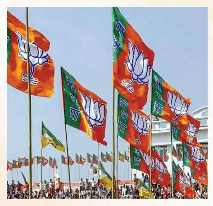 विपक्ष की रैली के दिन भाजपा ने शुरू की महीनेभर की पदयात्रा