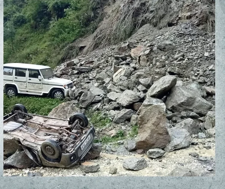 शिमला में बढ़ते भूस्खलन और फ्लैश फ्लड का खतरा, 77 करोड़ का आपदा प्रबंधन योजना फाइलों में फँसा